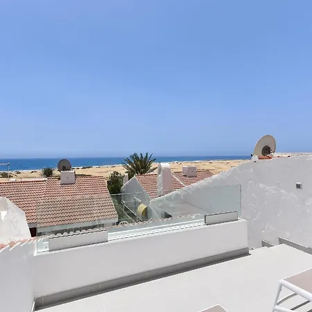Playa Del Ingles Vista Luxury Retreat In Gran Canaria Private Heated Pool Garden Terrace Bbq Rooftop Solarium With Sea Views Prime, Villa