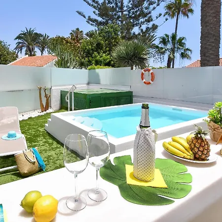 Villa Playa Del Ingles Vista Luxury Retreat In Gran Canaria Private Heated Pool Garden Terrace Bbq Rooftop Solarium With Sea Views Prime,